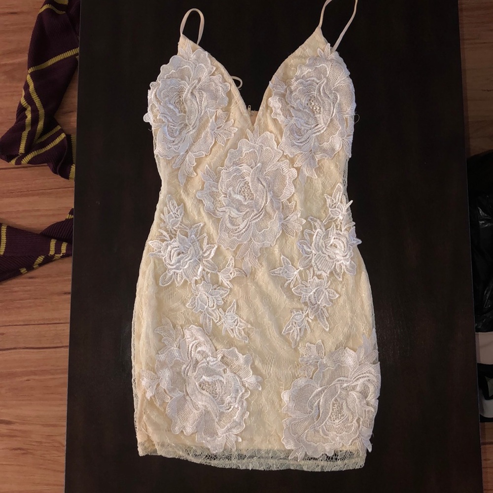 Ivory Floral Lace Body Con Dress